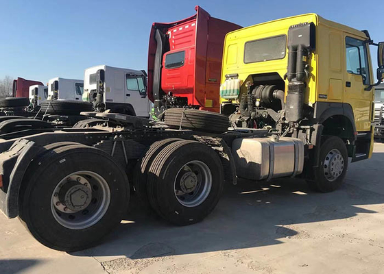 371Hp 375Hp 6x4 Tractor Head 1200R20 Sinotruk Tractor 10 Tires